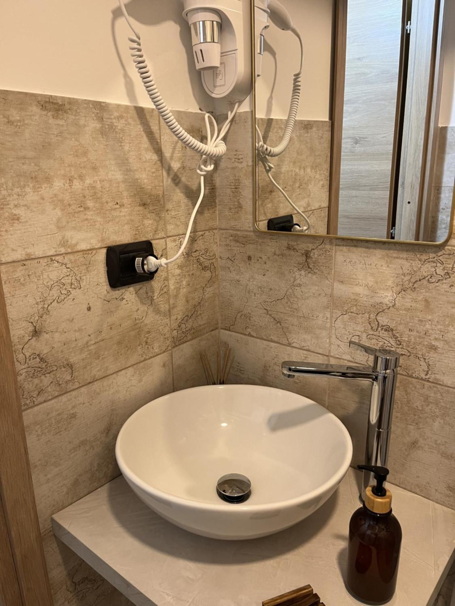 Genova Gold Rooms Ngoại thất bức ảnh