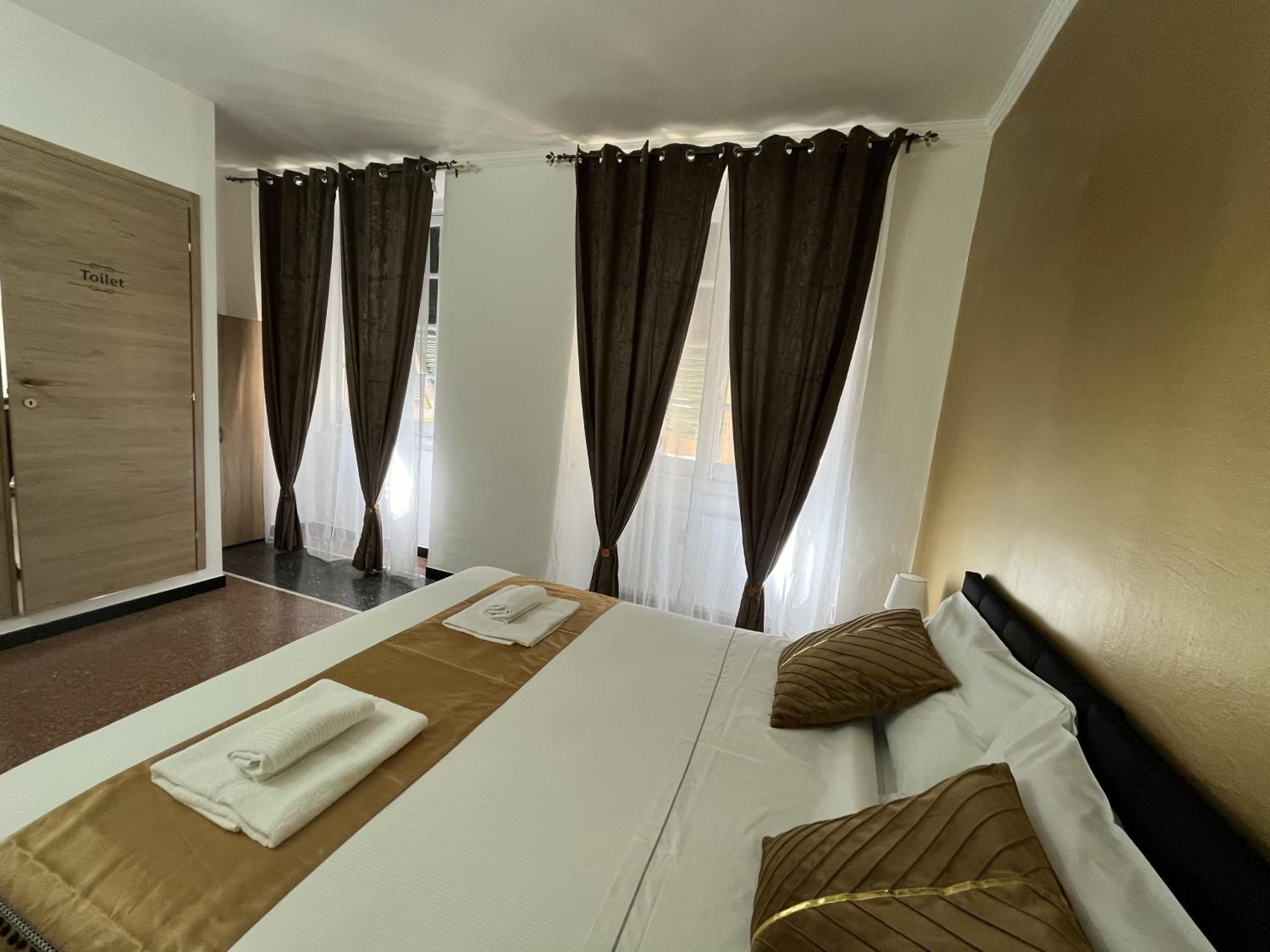 Genova Gold Rooms Ngoại thất bức ảnh